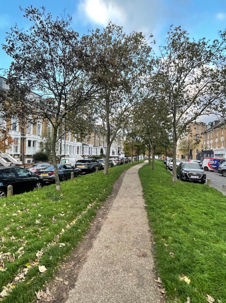 Top Floor Apartment In Islington Londra Esterno foto