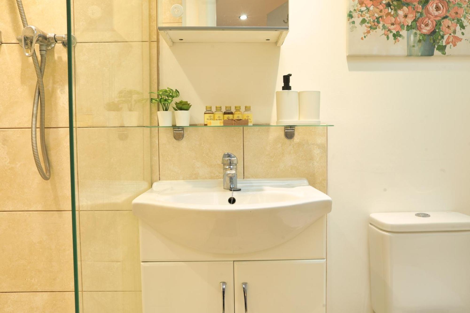 Top Floor Apartment In Islington Londra Esterno foto